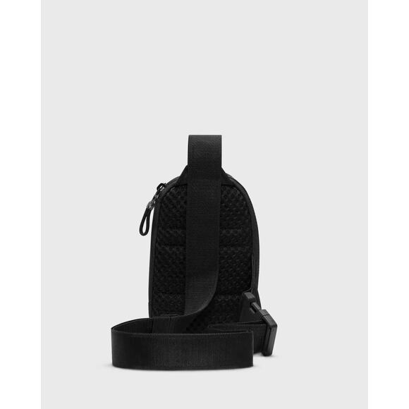Nike Sportswear Essentials Crossbody Bag Unisex Casual Pack Black NWT FB2850 010 - Picture 2 of 6